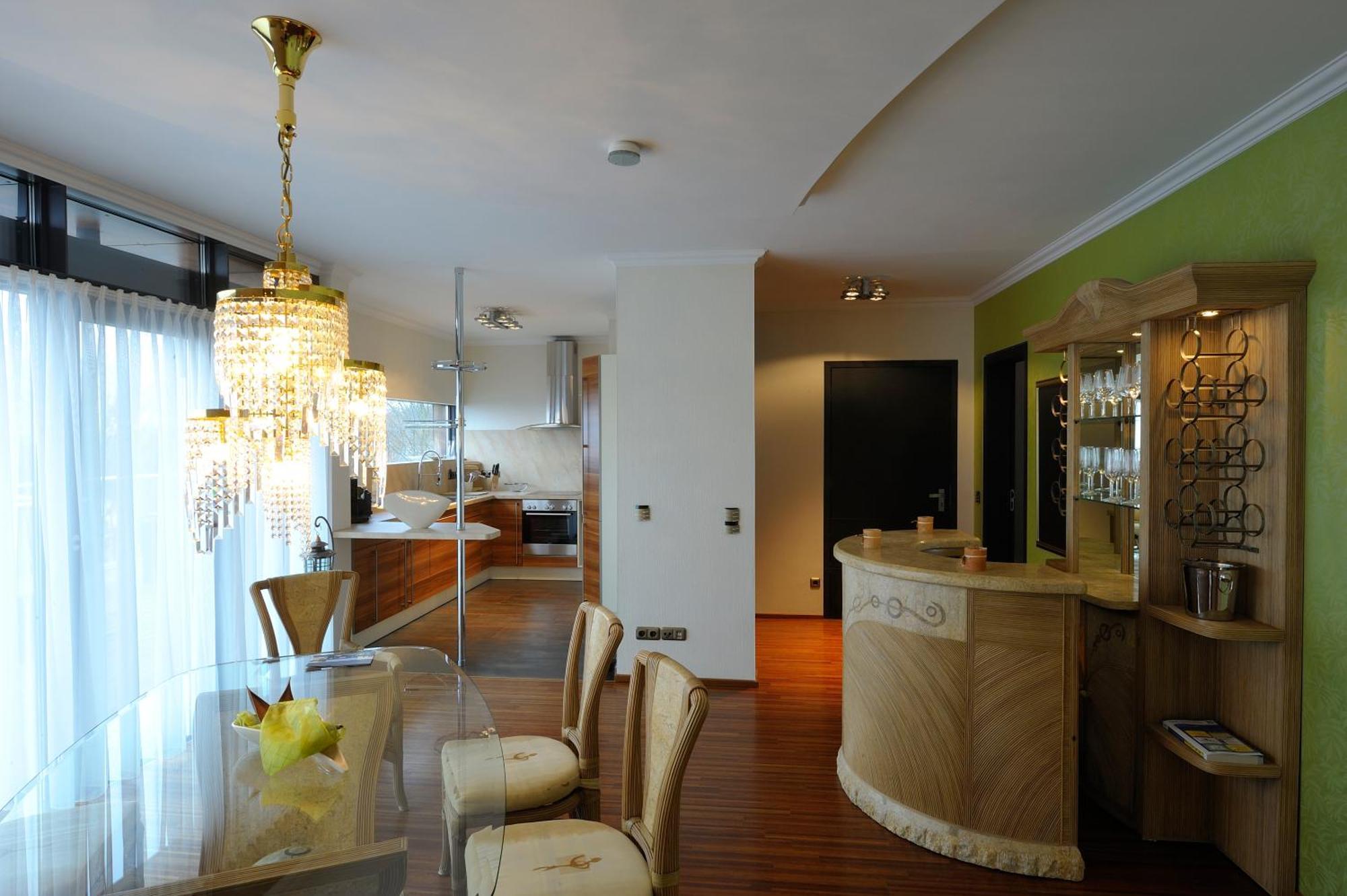 Appartement Via Lapis - Panoramablick Ueber - Garten - Pool - Sauna - Luxus Dresden